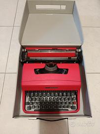macchina da scrivere Olivetti lettera 62