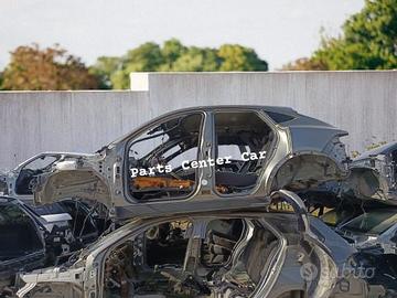 Scocca e ricambi jaguar E-pace