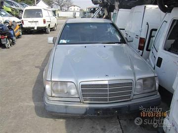 Ricambi mercedes benz 200 1992 benzina