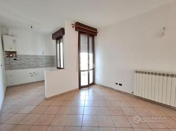 3 LOCALI A SAN GIORGIO PIACENTINO