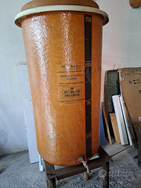 Contenitore in vetroresina per conserve 150 Lt