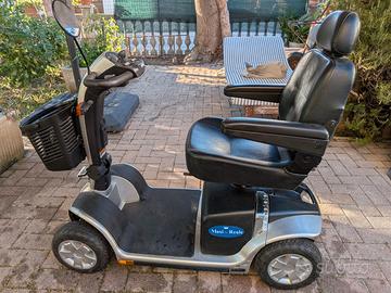Scooter 4 ruote per anziani Maxi Reale Sovrana