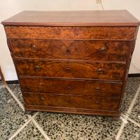 Cassettiera in legno