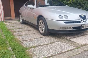 alfa romeo gtv 2.0 t.s 