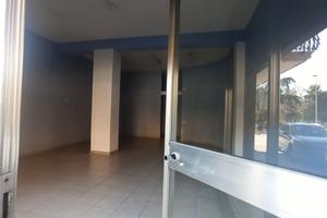 Atripalda - Locale commerciale ambiente unico