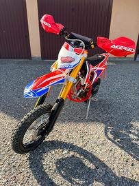 Moto Beta minicross E, elettrica e potente