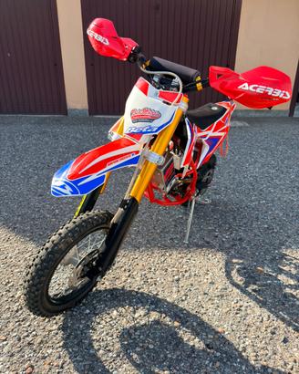 Moto Beta minicross E, elettrica e potente