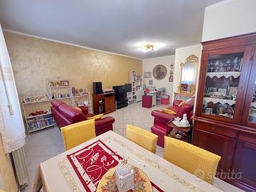 Sant'Angelo 4 vani con box auto