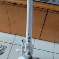 Scopa vapore estraibile perfettamente funzionante