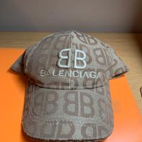 Cappellino balenciaga