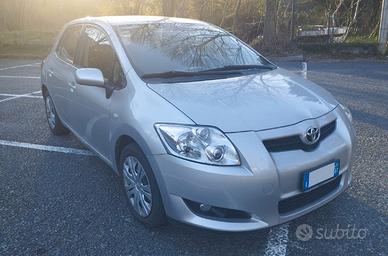 Toyota Auris 1.6 Sol GPL