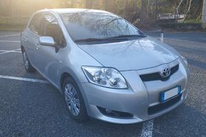 Toyota Auris 1.6 Sol GPL
