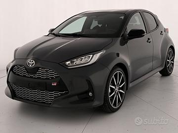Toyota Yaris 1.5h 130 gr sport