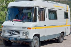 Mercedes 608d Arkdesing