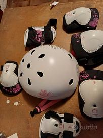 Caschetto e protezioni pattini a rotelle 6 anni