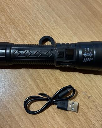 Torcia led ricaricabile