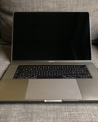MacBook Pro da 15 pollici, modello 2017
