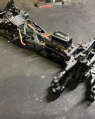 RC deift sakura D5 con giroscopio.