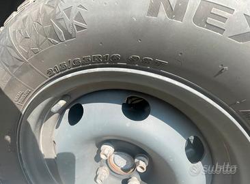 4 cerchi in ferro da 16” comprese di gomme