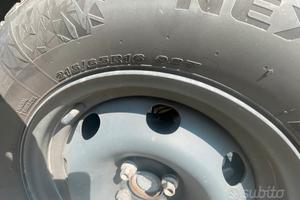 4 cerchi in ferro da 16” comprese di gomme