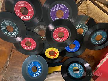 Raccoglitore dischi 45 giri + 12 dischi 45 giri