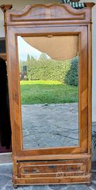 Armadio antico in legno massello