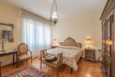 Luminoso Monolocale a Bologna