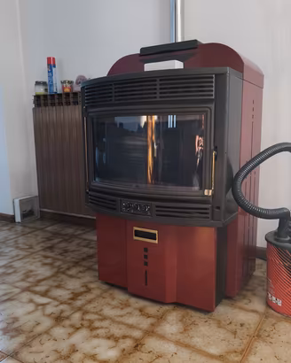 stufa pellet e legna 11w