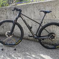 Bicicletta mtb canyon exceed CF 7.0 pro race