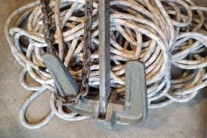 Ancora da 8 kg più catena più 50 metri di corda