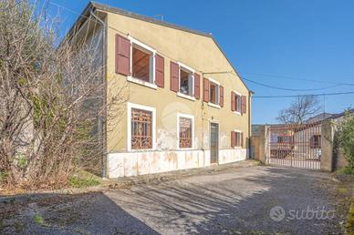 CASA INDIPENDENTE A ILLASI
