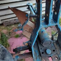 Aratro mono vomere 60/70 cv