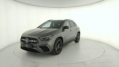 MERCEDES-BENZ GLA 200 d Automatic 4MATIC