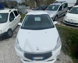 Peugeot 208 PureTech 82 5 porte Allure CERCHI CLIM