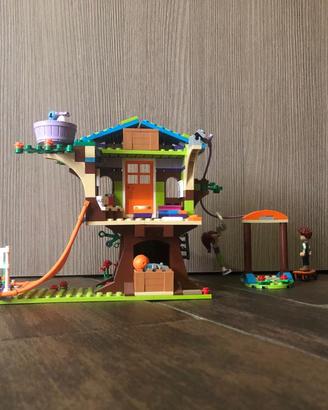 LEGO FRIENDS La casa sull’albero di Mia