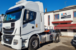 Trattore Iveco Stralis 570 aut+ret+impianto 2017