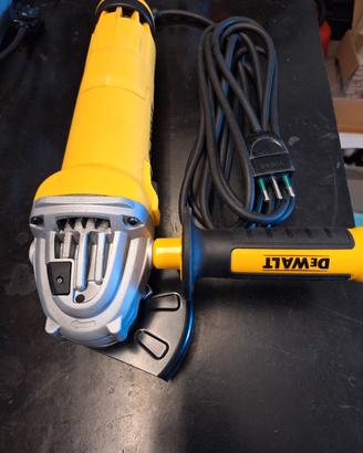 Smerigliatrice angolare Dewalt