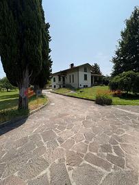 Casa Indipendente Massa e Cozzile