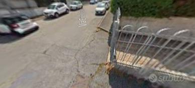 Immobile in asta di 112 m² con box auto a Roma