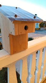 Casetta per uccelli in legno