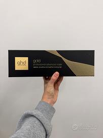 GHD GOLD