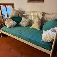 Letti ikea con materassi