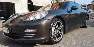 ricambi peer porsche panamera 970 2014  DISPONIAMO