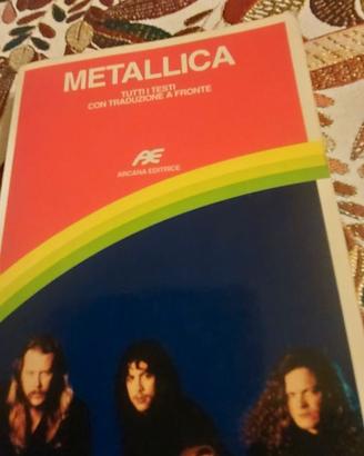 Libro Metallica i testi con traduzione