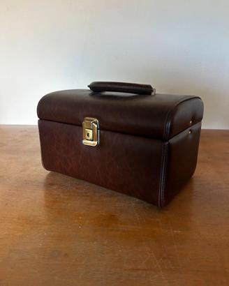 Beauty case vintage in pelle marrone