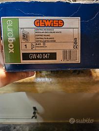 Gewiss scatole e pinza crimpatrice 