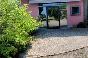 Locale commerciale (ex Otello nails)