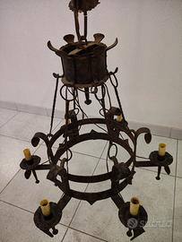 lampadario artigianale  in ferro battuto