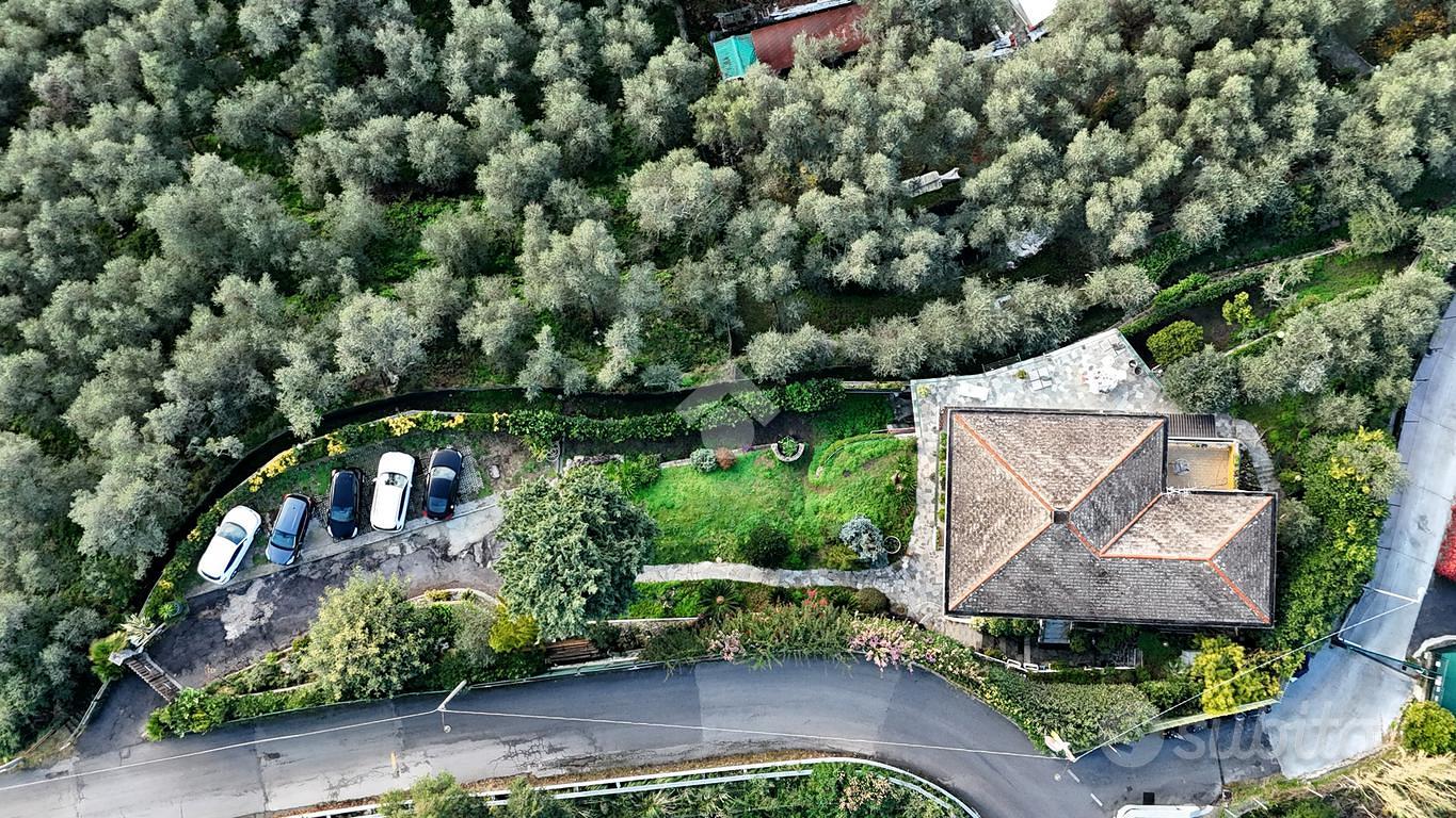 PORZIONE DI BIFAMILIARE A ZOAGLI - Altro