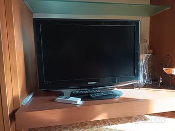 Televisore 32 pollici della Samsung